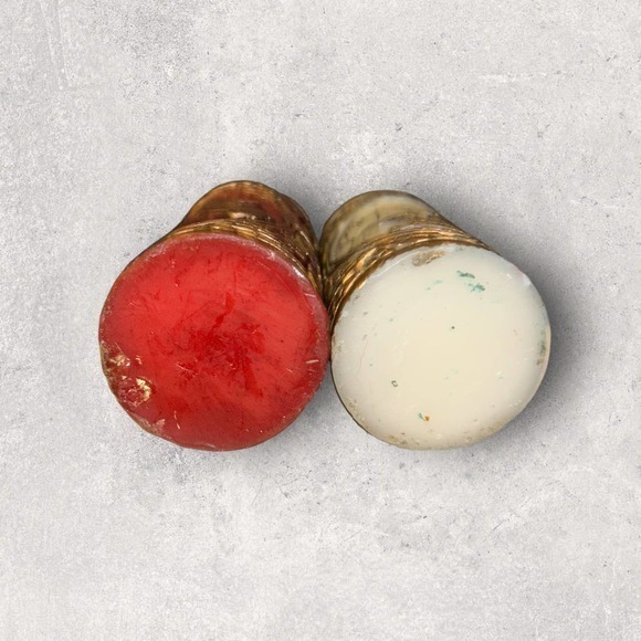 2 Vintage 1978 Beautiful,‎ Hand Painted 6 Inch “Christmas Treasures” Candles - Picture 5 of 5